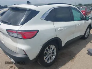 2021 Ford Escape SE с VIN 1FMCU0G6XMUA26997, выставлен на аукционе IAAI как лот 42163518 с пробегом 107 714 миль миль и . История ставок и продаж доступна на DreamBid. Изображение 4.
