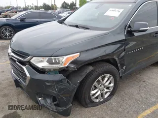 2020 Chevrolet Traverse LT Cloth with VIN 1GNERGKWXLJ320261, listed as a IAAI auction lot 42094336 with 51,063 mi miles. Bid and sale history available at carsss.com. Image 19.