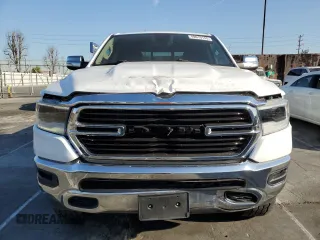 2020 Ram 1500 Laramie with VIN 1C6SRFDT0LN253615, listed as a Copart auction lot 49910145 with 77,895 mi miles and Salvage Title. Bid and sale history available at carsss.com. Image 5.
