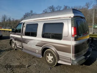 1996 Chevrolet Chevy Van z VIN 1GBFG15M7T1003777, wystawiony jako Copart lot #43272715 z przebiegiem 109 884 mil mil oraz Szkoda całkowita • Salvage title. Historia ofert i sprzedaży dostępna na DreamBid. Obrazek 2.