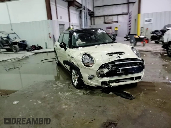 2018 MINI Hardtop 4 Door Cooper S z VIN WMWXU3C5XJ2F50470, wystawiony jako Copart lot #41575815 z przebiegiem 42 418 mil mil oraz Szkoda całkowita • Salvage title. Historia ofert i sprzedaży dostępna na DreamBid. Obrazek 11.