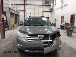 2012 Toyota Highlander Limited with VIN 5TDDK3EH9CS107769, listed as a IAAI auction lot 41378806 with 195,643 mi miles. Bid and sale history available at carsss.com. Image 12.