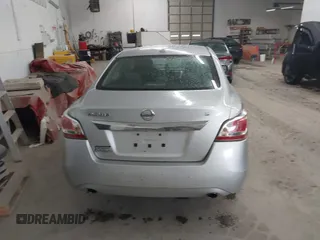 2015 Nissan Altima 2.5 S with VIN 1N4AL3APXFN326902, listed as a IAAI auction lot 41844621 with 229,172 mi miles. Bid and sale history available at carsss.com. Image 16.