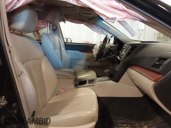 2014 Subaru Outback Limited with VIN 4S4BRCLC8E3310260, listed as a IAAI auction lot 41770376 with 176,687 mi miles and . Bid and sale history available at DreamBid. Image 5.