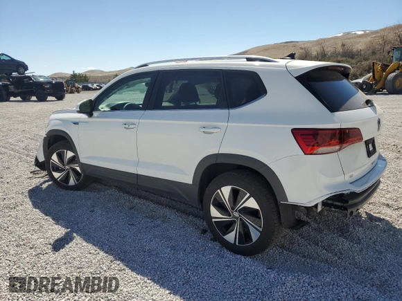 2024 Volkswagen Taos SE z VIN 3VVVX7B22RM047874, wystawiony jako Copart lot #50421665 z przebiegiem 4 744 mil mil oraz Szkoda całkowita • Salvage title. Historia ofert i sprzedaży dostępna na DreamBid. Obrazek 2.
