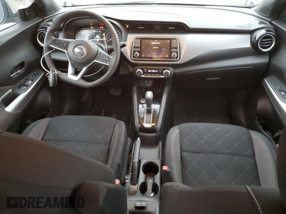 2020 Nissan Kicks SV with VIN 3N1CP5CVXLL578310, listed as a Copart auction lot 49984005 with 86,551 mi miles and Clean Title. Bid and sale history available at DreamBid. Image 8.
