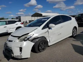 2014 Toyota Prius Four z VIN JTDKN3DU9E1802573, wystawiony jako Copart lot #56900045 z przebiegiem 196 662 mil mil oraz Szkoda całkowita • Salvage title. Historia ofert i sprzedaży dostępna na DreamBid. Obrazek 1.