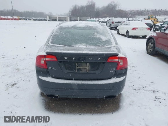 2015 Volvo S60 T5 Premier with VIN YV1612TK6F1348608, listed as a IAAI auction lot 41229153 with 73,019 mi miles. Bid and sale history available at carsss.com. Image 16.