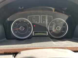 2009 Ford Taurus SE with VIN 1FAHP23W49G120680, listed as a Copart auction lot 49110385 with 92,149 mi miles and Salvage Title. Bid and sale history available at carsss.com. Image 9.