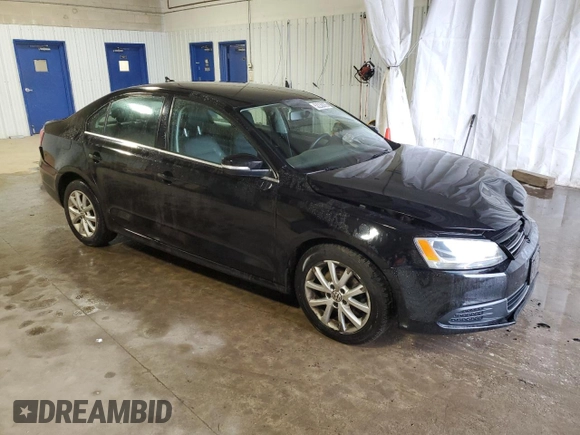 2013 Volkswagen Jetta SE with VIN 3VWDP7AJ2DM424549, listed as a Copart auction lot 52238075 with 268,512 mi miles and Salvage title. Bid and sale history available at DreamBid. Image 4.