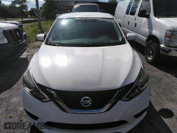 2017 Nissan Sentra SR z VIN 3N1AB7APXHY332812, wystawiony jako IAAI lot #42357841 z przebiegiem 93 378 mil mil oraz . Historia ofert i sprzedaży dostępna na DreamBid. Obrazek 12.