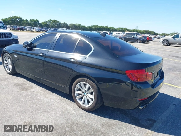 2015 BMW 5 Series 528i xDrive with VIN WBA5A7C58FG144069, listed as a IAAI auction lot 41854112 with 136,403 mi miles and . Bid and sale history available at DreamBid. Image 3.