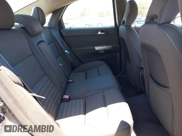 2009 Volvo S40 2.4L с VIN YV1MS390092446497, выставлен на аукционе IAAI как лот 42518359 с пробегом 86 548 миль миль и . История ставок и продаж доступна на DreamBid. Изображение 8.