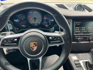 2016 Porsche Macan S with VIN WP1AB2A53GLB59073, listed as a Copart auction lot 64333075 with 148,584 mi miles and Clean title. Bid and sale history available at DreamBid. Image 7.