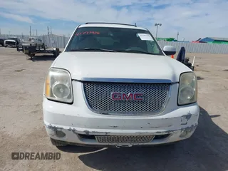 2007 GMC Yukon XL SLT with VIN 1GKFK16377J296932, listed as a IAAI auction lot 41797956 with Not Provided miles. Bid and sale history available at carsss.com. Image 6.