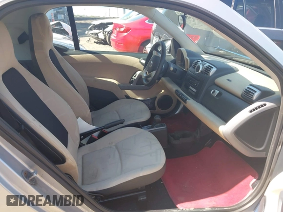 2009 Smart fortwo Pure with VIN WMEEJ31X79K210162, listed as a IAAI auction lot 42715203 with 95,089 mi miles and . Bid and sale history available at DreamBid. Image 5.