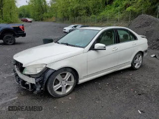 2010 Mercedes-Benz C 300 Sport z VIN WDDGF8BB4AF485399, wystawiony jako Copart lot #55670765 z przebiegiem 120 484 mil mil oraz Szkody całkowita. Historia ofert i sprzedaży dostępna na DreamBid. Obrazek 1.