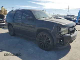 2010 Chevrolet Tahoe LT z VIN 1GNMCBE30AR206818, wystawiony jako Copart lot #52165385 z przebiegiem 181 619 mil mil oraz Czysty tytuł • Clean title. Historia ofert i sprzedaży dostępna na DreamBid. Obrazek 4.