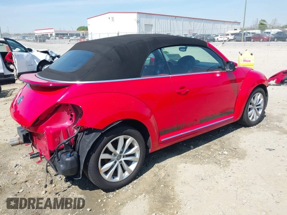 2015 Volkswagen Beetle с VIN 3VW5A7AT8FM817899, выставлен на аукционе IAAI как лот 41908409 с пробегом 134 420 миль миль и . История ставок и продаж доступна на DreamBid. Изображение 4.