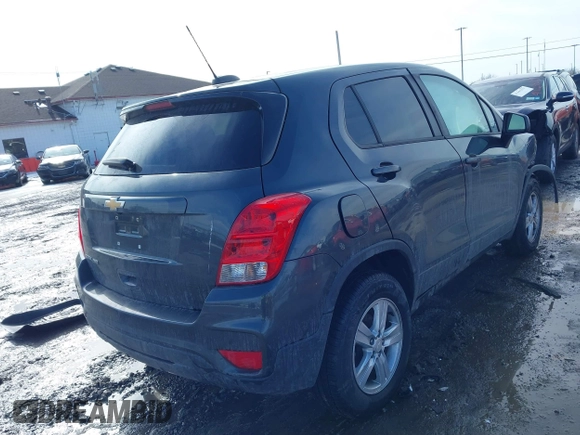 2019 Chevrolet Trax LS with VIN 3GNCJNSB4KL389924, listed as a IAAI auction lot 41662725 with 86,061 mi miles. Bid and sale history available at carsss.com. Image 4.