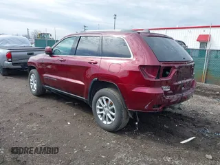 2021 Jeep Grand Cherokee Laredo E z VIN 1C4RJFAG7MC534037, wystawiony jako IAAI lot #41598511 z przebiegiem 55 107 mil mil oraz . Historia ofert i sprzedaży dostępna na DreamBid. Obrazek 3.