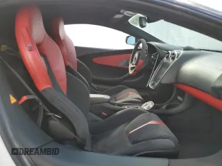2016 McLaren 570S z VIN SBM13DAA3GW001071, wystawiony jako Copart lot #43108715 z przebiegiem Nie podano mil oraz Szkody całkowita. Historia ofert i sprzedaży dostępna na DreamBid. Obrazek 10.