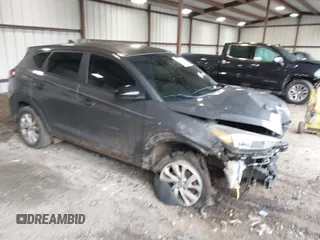 2020 Hyundai Tucson SE z VIN KM8J23A49LU144172, wystawiony jako IAAI lot #42300787 z przebiegiem 160 000 mil mil oraz . Historia ofert i sprzedaży dostępna na DreamBid. Obrazek 1.