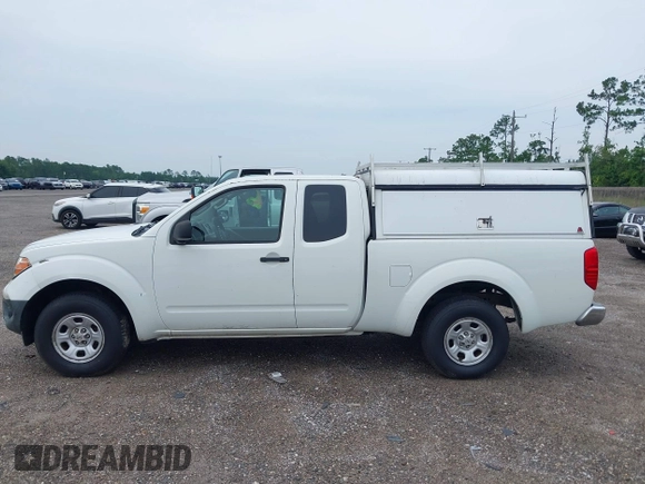 2015 Nissan Frontier SV with VIN 1N6BD0CT5FN715223, listed as a IAAI auction lot 42689996 with 166,446 mi miles and . Bid and sale history available at DreamBid. Image 14.
