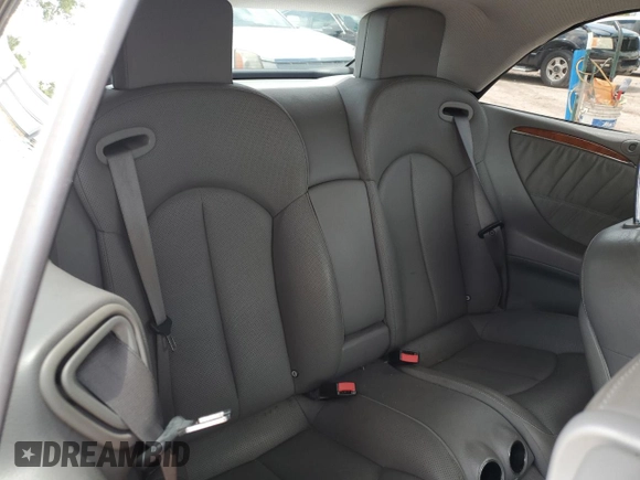 2006 Mercedes-Benz CLK-Class 3.5L with VIN WDBTK56F76T073095, listed as a Copart auction lot 70363754 with 84,246 mi miles and Salvage Title. Bid and sale history available at carsss.com. Image 10.