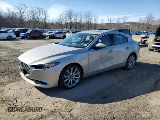 2022 Mazda 3 Carbon Edition z VIN 3MZBPACL0NM318377, wystawiony jako Copart lot #50489375 z przebiegiem 47 326 mil mil oraz Szkoda całkowita • Salvage title. Historia ofert i sprzedaży dostępna na DreamBid. Obrazek 1.