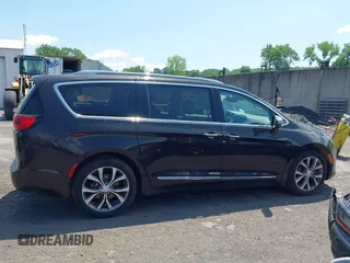 2017 Chrysler Pacifica Limited with VIN 2C4RC1GG7HR525064, listed as a IAAI auction lot 42572835 with 205,452 mi miles and . Bid and sale history available at DreamBid. Image 13.