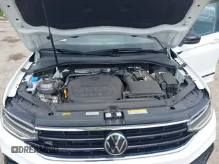 2022 Volkswagen Tiguan SE R-Line Black z VIN 3VVCB7AX8NM105497, wystawiony jako IAAI lot #42506294 z przebiegiem 29 821 mil mil oraz . Historia ofert i sprzedaży dostępna na DreamBid. Obrazek 10.