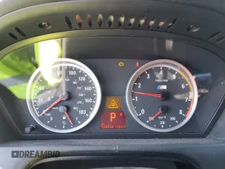 2014 BMW X6 M with VIN 5YMGZ0C50E0C40694, listed as a Copart auction lot 43943305 with 124,104 mi miles and Salvage Title. Bid and sale history available at carsss.com. Image 9.