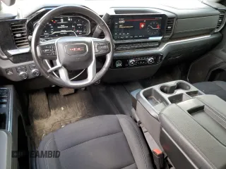 2022 GMC Sierra 1500 with VIN 1GTVUBETXNZ511808, listed as a Copart auction lot 82582724 with 81,748 mi miles and Salvage Title. Bid and sale history available at DreamBid. Image 8.