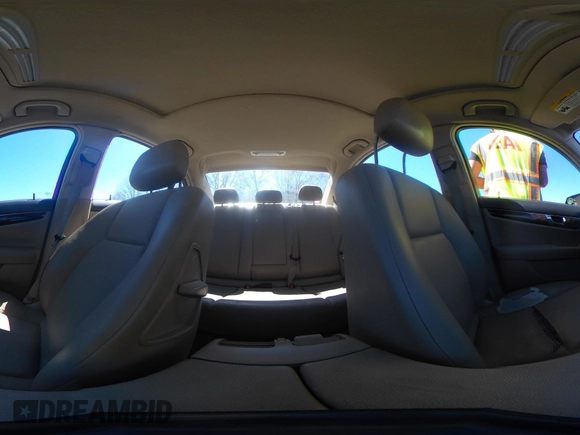 2014 Mercedes-Benz C 250 Sport with VIN WDDGF4HB3ER305107, listed as a IAAI auction lot 41832385 with 199,649 mi miles and . Bid and sale history available at carsss.com. Image 19.