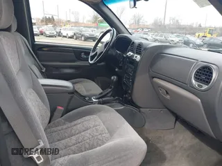 2004 GMC Envoy SLE with VIN 1GKDT13S142219365, listed as a IAAI auction lot 41612594 with 72,292 mi miles. Bid and sale history available at carsss.com. Image 5.
