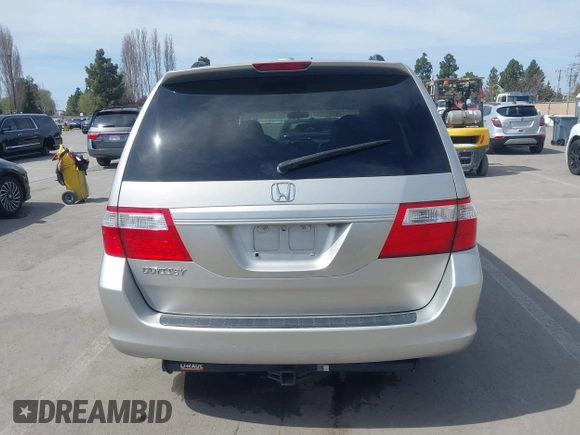 2006 Honda Odyssey EX-L z VIN 5FNRL38736B089963, wystawiony jako IAAI lot #41858061 z przebiegiem 178 845 mil mil oraz . Historia ofert i sprzedaży dostępna na DreamBid. Obrazek 16.