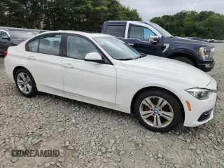 2016 BMW 3 Series 328i xDrive with VIN WBA8E3G57GNU38693, listed as a Copart auction lot 65817895 with 24,947 mi miles and Salvage title. Bid and sale history available at DreamBid. Image 4.