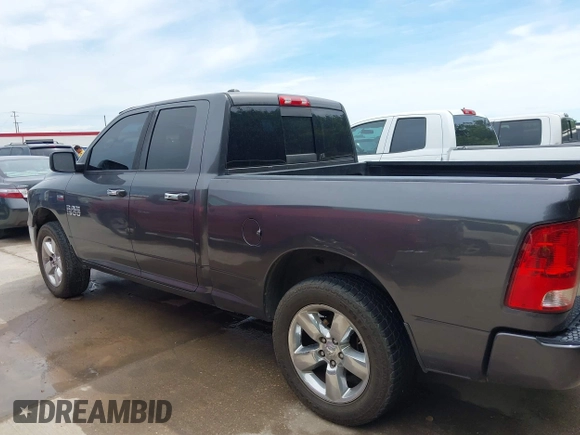 2015 Ram 1500 SLT z VIN 1C6RR6GT7FS742111, wystawiony jako IAAI lot #42469927 z przebiegiem 111 130 mil mil oraz . Historia ofert i sprzedaży dostępna na DreamBid. Obrazek 14.