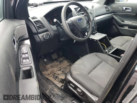2017 Ford Police Interceptor Utility z VIN 1FM5K8AR1HGC86984, wystawiony jako Copart lot #54294055 z przebiegiem 152 577 mil mil oraz Szkoda całkowita • Salvage title. Historia ofert i sprzedaży dostępna na DreamBid. Obrazek 8.