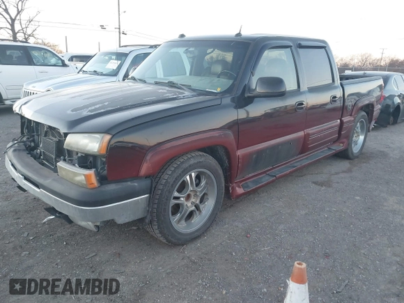 2005 Chevrolet Silverado 1500 LS z VIN 2GCEC13T751334286, wystawiony jako IAAI lot #41183917 z przebiegiem 229 192 mil mil oraz . Historia ofert i sprzedaży dostępna na DreamBid. Obrazek 2.