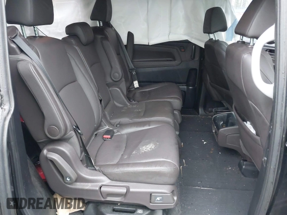 2019 Honda Odyssey EX-L with VIN 5FNRL6H75KB087076, listed as a IAAI auction lot 41542194 with 136,491 mi miles. Bid and sale history available at carsss.com. Image 8.