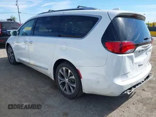 2017 Chrysler Pacifica Limited with VIN 2C4RC1GG6HR659936, listed as a IAAI auction lot 42024887 with 83,705 mi miles and . Bid and sale history available at DreamBid. Image 3.
