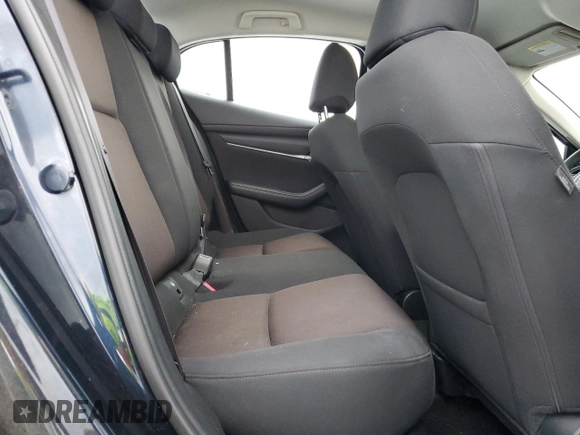 2019 Mazda 3 z VIN JM1BPABL1K1112255, wystawiony jako Copart lot #87440374 z przebiegiem 46 550 mil mil oraz Szkoda całkowita • Salvage title. Historia ofert i sprzedaży dostępna na DreamBid. Obrazek 10.