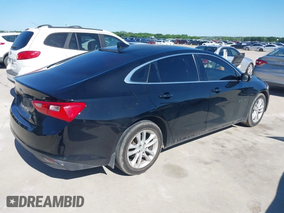 2018 Chevrolet Malibu LT with VIN 1G1ZD5ST2JF135052, listed as a IAAI auction lot 42088820 with 114,547 mi miles. Bid and sale history available at carsss.com. Image 4.
