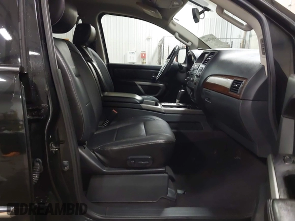 2015 Nissan Armada Platinum z VIN 5N1BA0NE9FN614577, wystawiony jako IAAI lot #41537644 z przebiegiem 89 109 mil mil oraz . Historia ofert i sprzedaży dostępna na DreamBid. Obrazek 5.