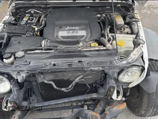 2013 Jeep Wrangler Unlimited Sport with VIN 1C4BJWDG6DL582321, listed as a Copart auction lot 61109125 with 182,953 mi miles and Clean title. Bid and sale history available at DreamBid. Image 7.