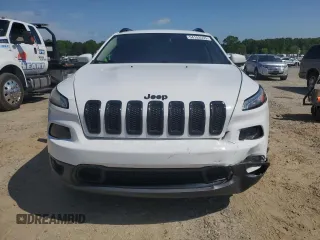 2018 Jeep Cherokee Latitude with VIN 1C4PJLCBXJD595248, listed as a Copart auction lot 54153555 with 152,258 mi miles and Salvage title. Bid and sale history available at DreamBid. Image 5.