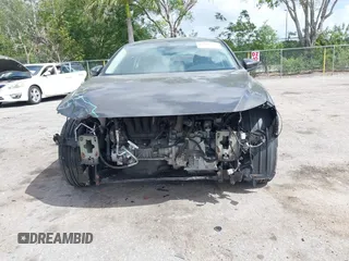 2020 Mazda 3 Select z VIN 3MZBPACL9LM127098, wystawiony jako IAAI lot #41948541 z przebiegiem 67 431 mil mil oraz . Historia ofert i sprzedaży dostępna na DreamBid. Obrazek 6.