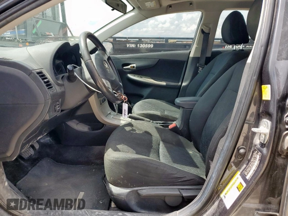 2010 Toyota Corolla z VIN 2T1BU4EE2AC497519, wystawiony jako Copart lot #64614915 z przebiegiem 183 890 mil mil oraz Szkoda całkowita • Salvage title. Historia ofert i sprzedaży dostępna na DreamBid. Obrazek 7.